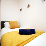 City, Sleeps 5, Tv Every Room