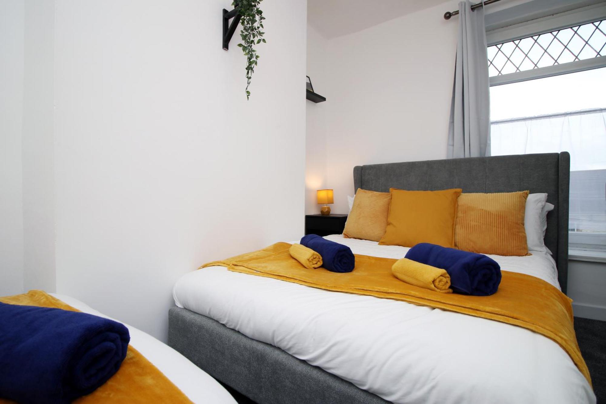 Holiday home City, Sleeps 5, Tv Every