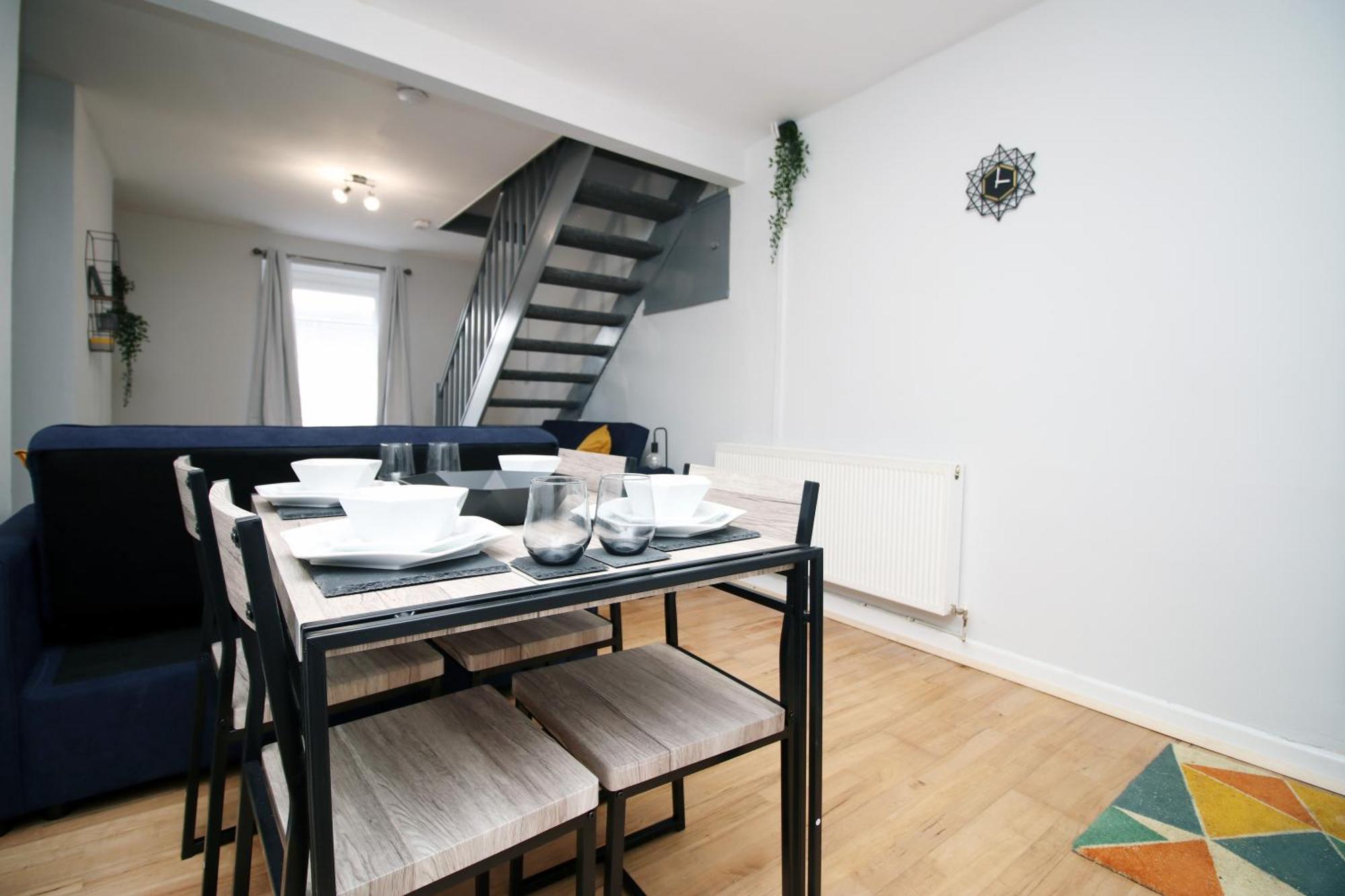 Holiday home City, Sleeps 5, Tv Every *